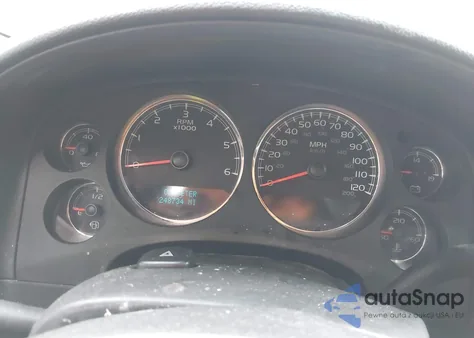 2011 Chevrolet Suburban 1500 Lt1 z USA, uszkodzony, nr VIN 1GNSKJE35BR126100